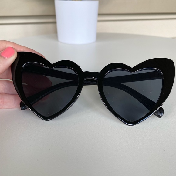 New, Black, Heart-Shaped, Sunglasses! - Picture 5 of 5